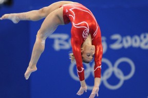 塞尔·拉恩：全黑队外线的“飓风”，快速突破对方防线