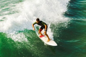 万乐天泳姿优雅动作细腻，万乐天江西哪里人