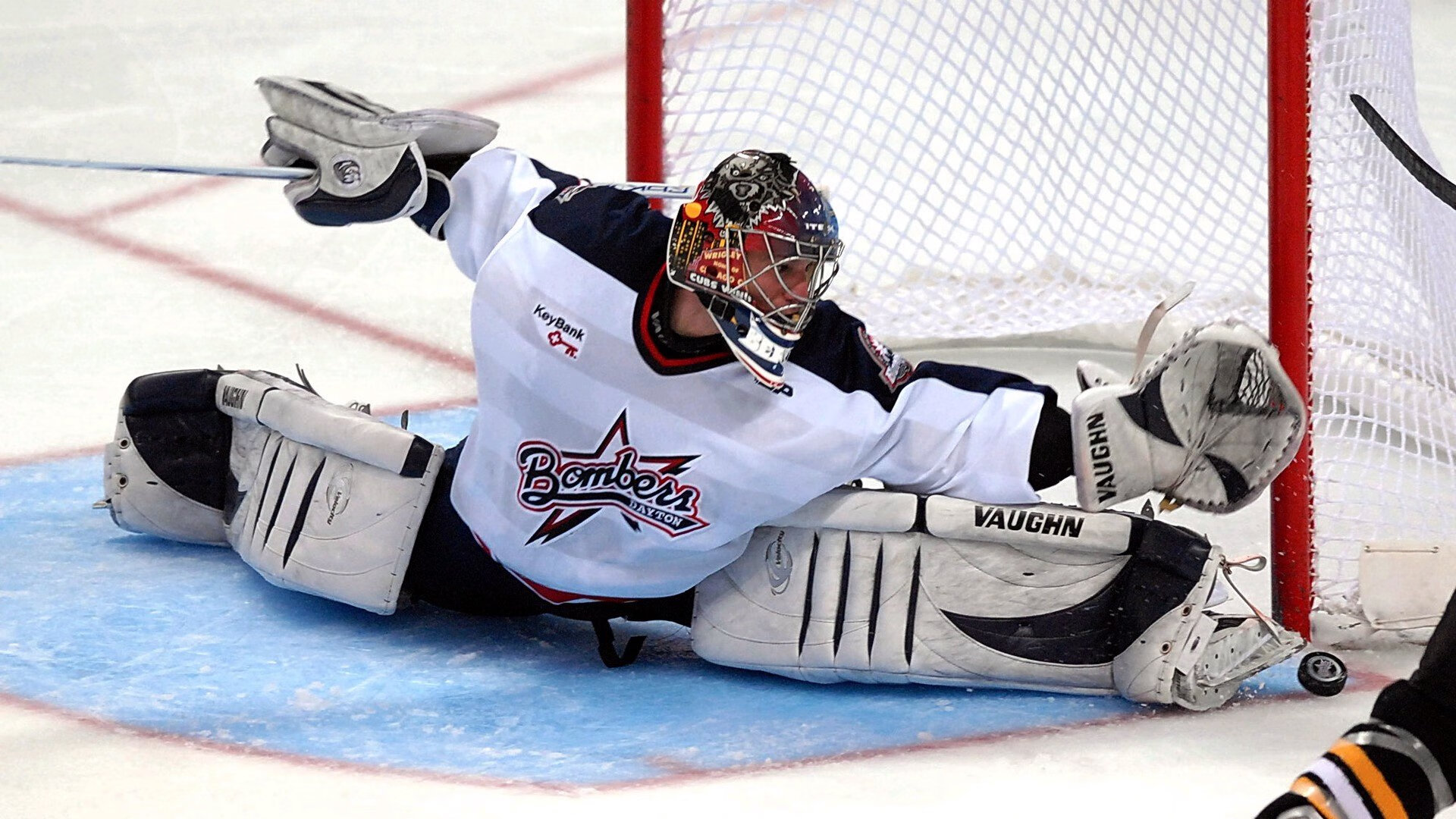 库里完成绝杀NBA总决赛，库里nba绝杀的比赛